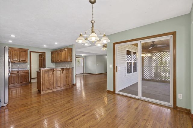 327 Alice Place, Ozark, MO 65721