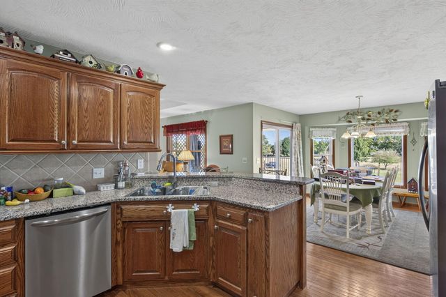 327 Alice Place, Ozark, MO 65721
