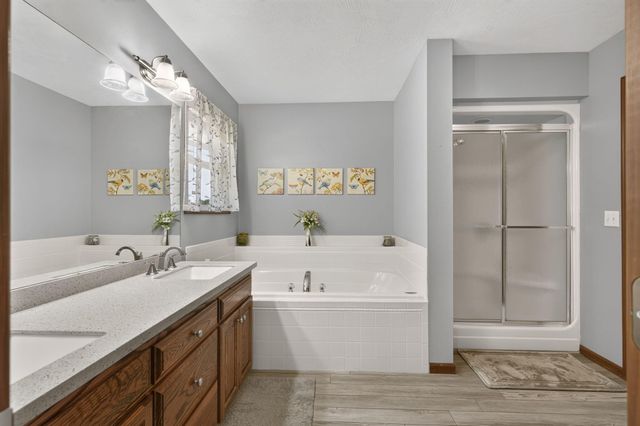 327 Alice Place, Ozark, MO 65721
