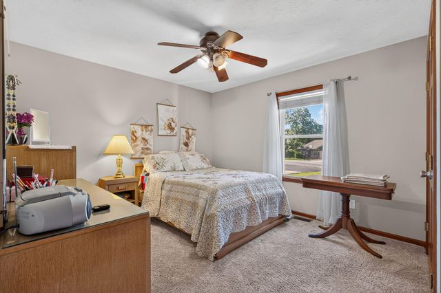 327 Alice Place, Ozark, MO 65721