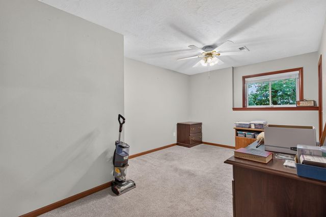 327 Alice Place, Ozark, MO 65721
