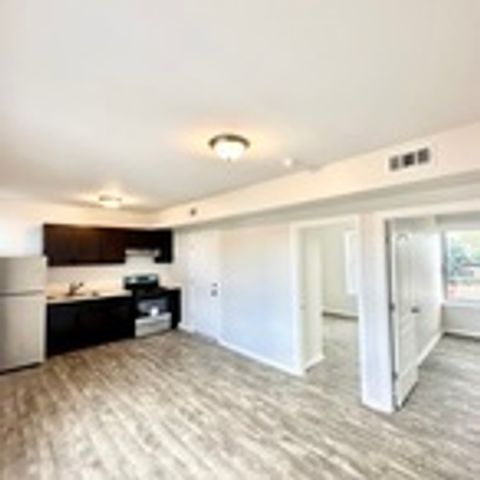 1245 N Karlov Avenue 2, Chicago, IL 60651