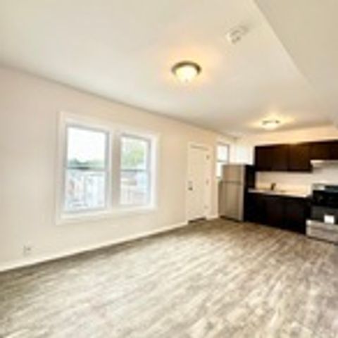 1245 N Karlov Avenue 2, Chicago, IL 60651