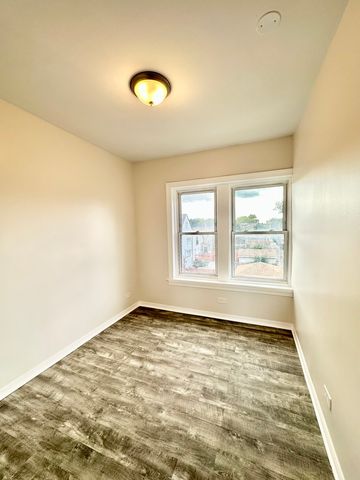 1245 N Karlov Avenue 2, Chicago, IL 60651