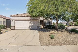 15726 W ARROWHEAD Drive, Surprise, AZ 85374
