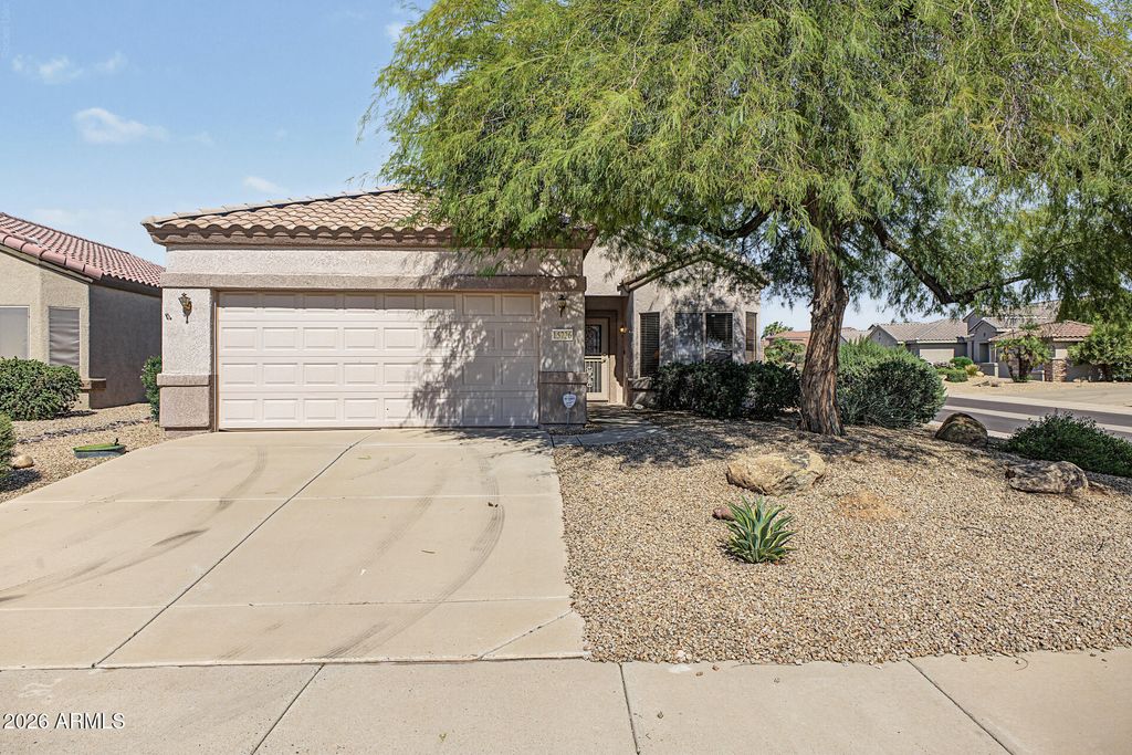 15726 W ARROWHEAD Drive, Surprise, AZ 85374