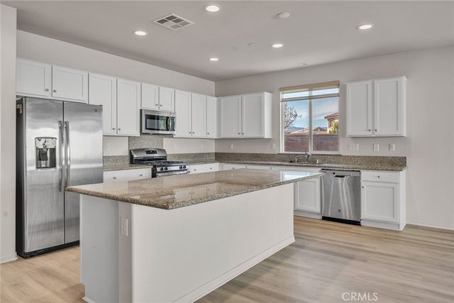 29202 Hackberry, Lake Elsinore, CA 92530