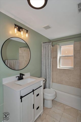 2537 Prairie Avenue 2E, Evanston, IL 60201