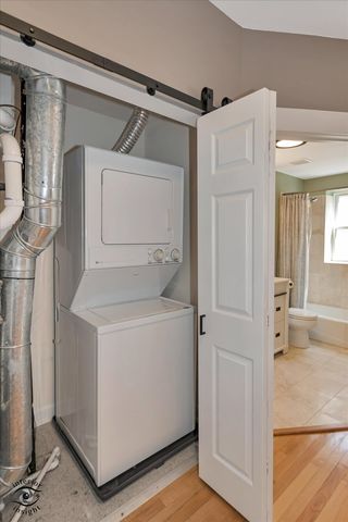 2537 Prairie Avenue 2E, Evanston, IL 60201