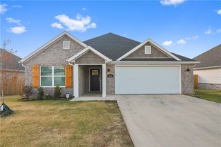 641 Wagon Wheel Avenue, Fayetteville, AR 72704
