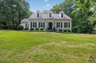 4962 Wellington Drive, Macon, GA 31210