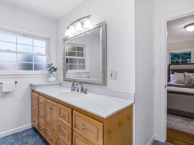 495 Arboleda Drive, Los Altos, CA 94024