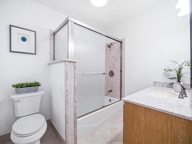 495 Arboleda Drive, Los Altos, CA 94024