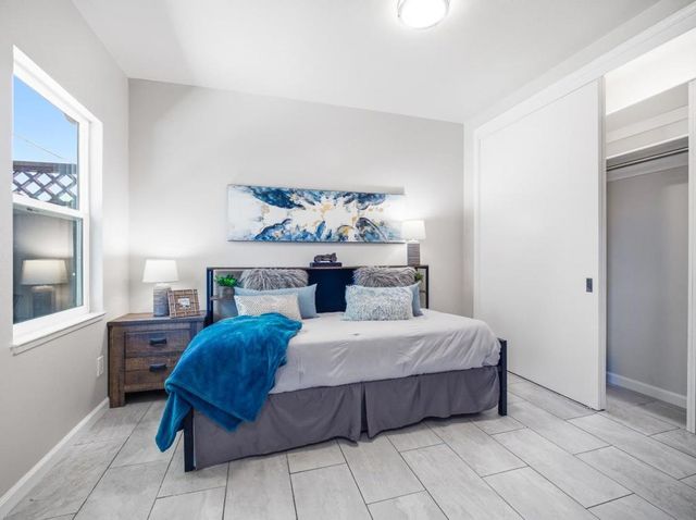 495 Arboleda Drive, Los Altos, CA 94024