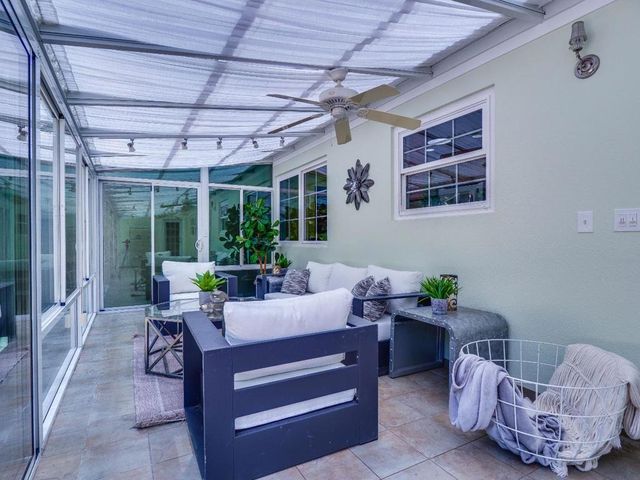 495 Arboleda Drive, Los Altos, CA 94024