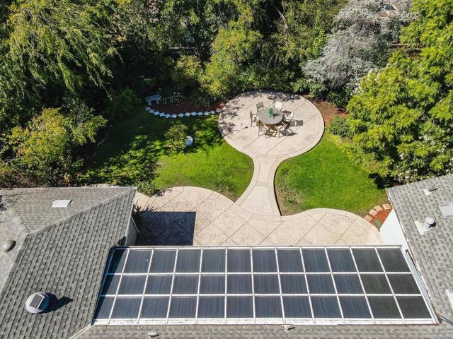 495 Arboleda Drive, Los Altos, CA 94024