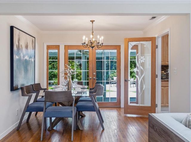 495 Arboleda Drive, Los Altos, CA 94024