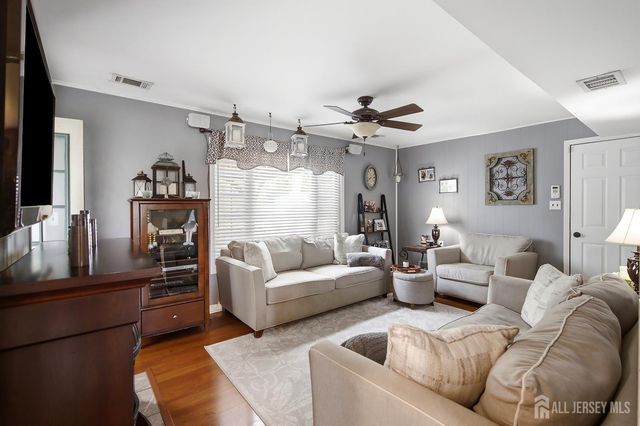 25 Dusko Drive, Parlin, NJ 08859