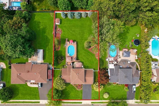 25 Dusko Drive, Parlin, NJ 08859