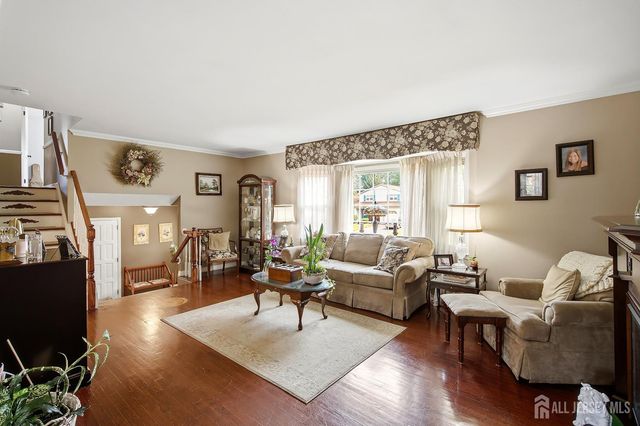 25 Dusko Drive, Parlin, NJ 08859