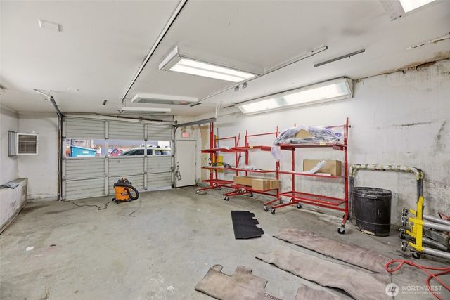 13036 Lake City Way NE, Lake City, WA 98125