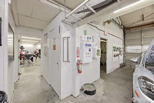 13036 Lake City Way NE, Lake City, WA 98125