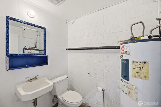 13036 Lake City Way NE, Lake City, WA 98125