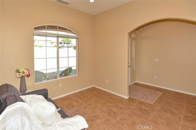 8169 Lassen Avenue, Hesperia, CA 92345