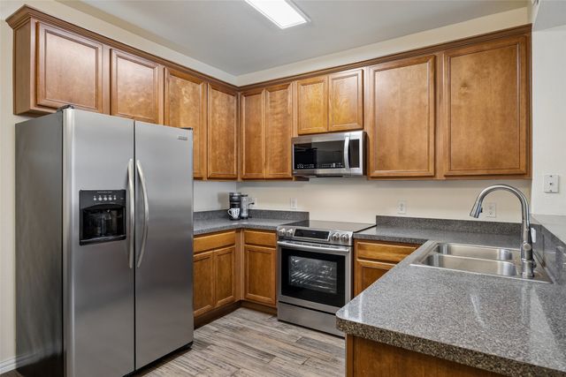 4066 Kyndra Circle, Richardson, TX 75082