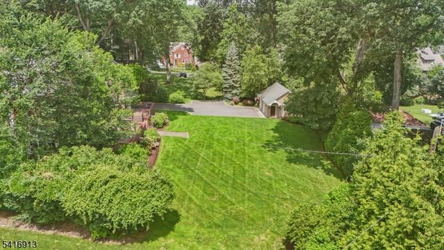 29 Hillcrest Rd, Glen Ridge Boro Twp., NJ 07028