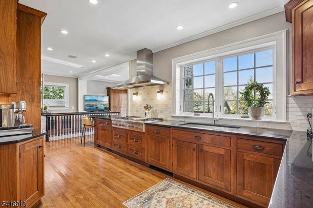 29 Hillcrest Rd, Glen Ridge Boro Twp., NJ 07028