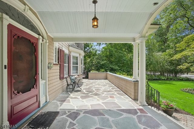 29 Hillcrest Rd, Glen Ridge Boro Twp., NJ 07028