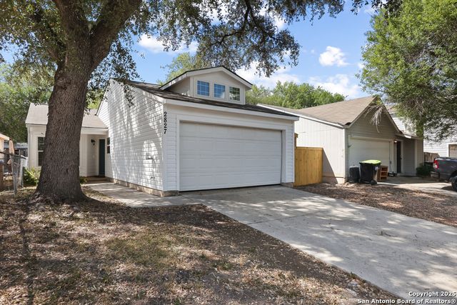 2827 Cherry Field, San Antonio, TX 78245
