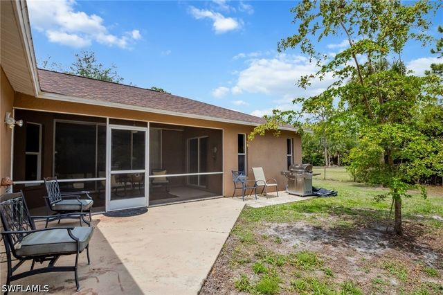 2910 2nd ST NE, Naples, FL 34120