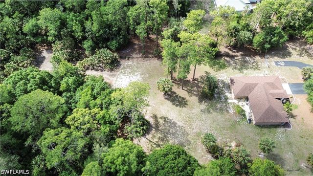 2910 2nd ST NE, Naples, FL 34120