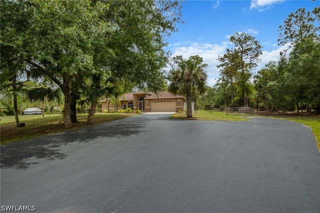 2910 2nd ST NE, Naples, FL 34120