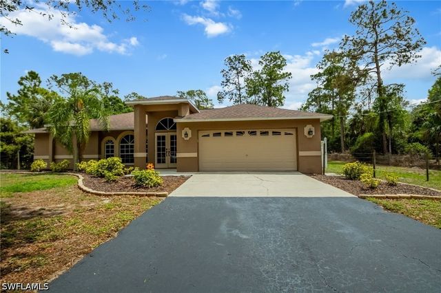 2910 2nd ST NE, Naples, FL 34120