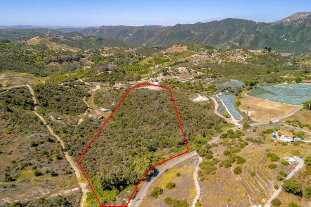 27 Daily, Fallbrook, CA 92028