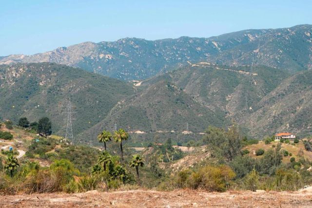 27 Daily, Fallbrook, CA 92028