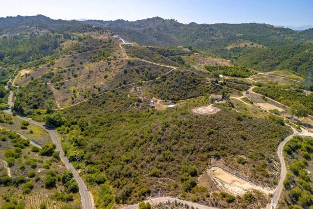 27 Daily, Fallbrook, CA 92028
