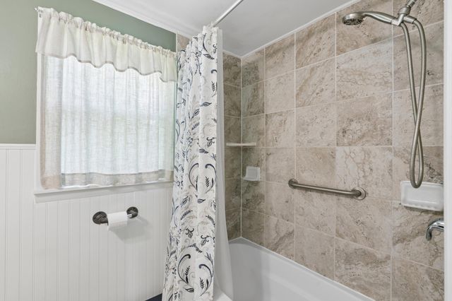 113 4th Street E, Carver, MN 55315