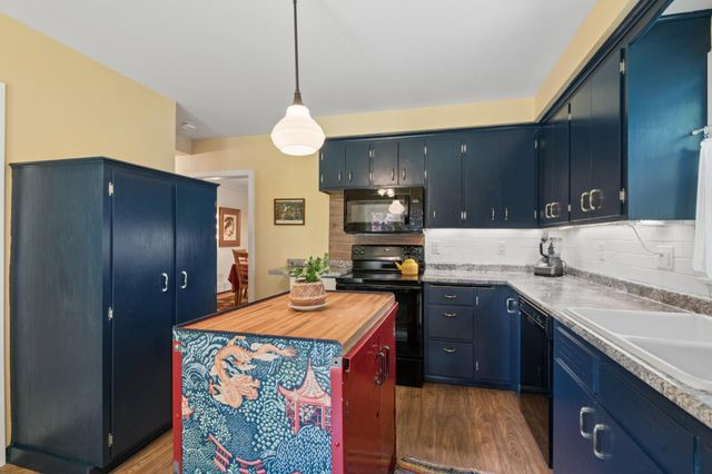 113 4th Street E, Carver, MN 55315