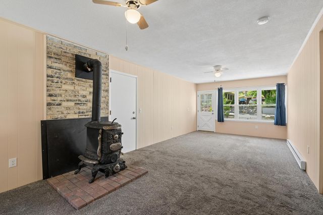 113 4th Street E, Carver, MN 55315