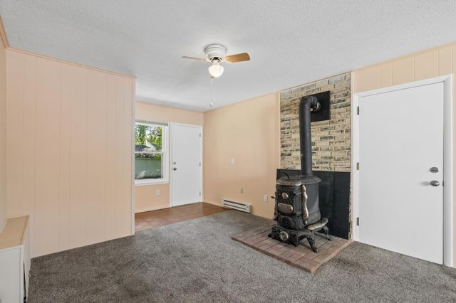 113 4th Street E, Carver, MN 55315