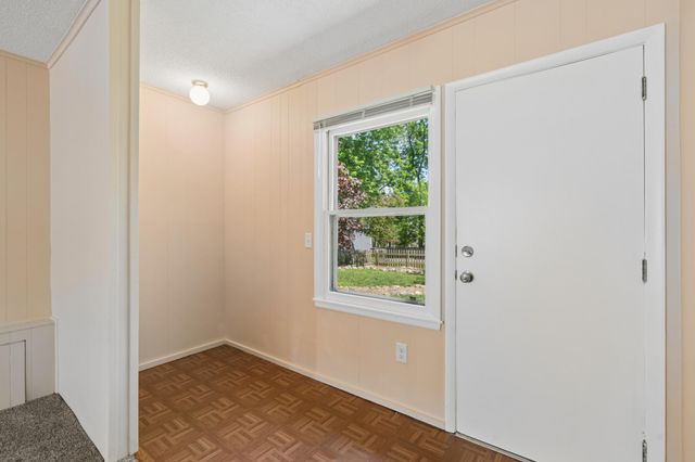 113 4th Street E, Carver, MN 55315
