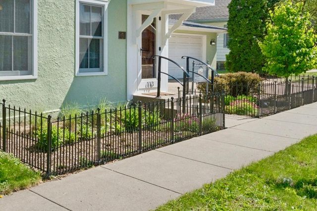 113 4th Street E, Carver, MN 55315