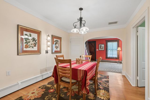 113 4th Street E, Carver, MN 55315
