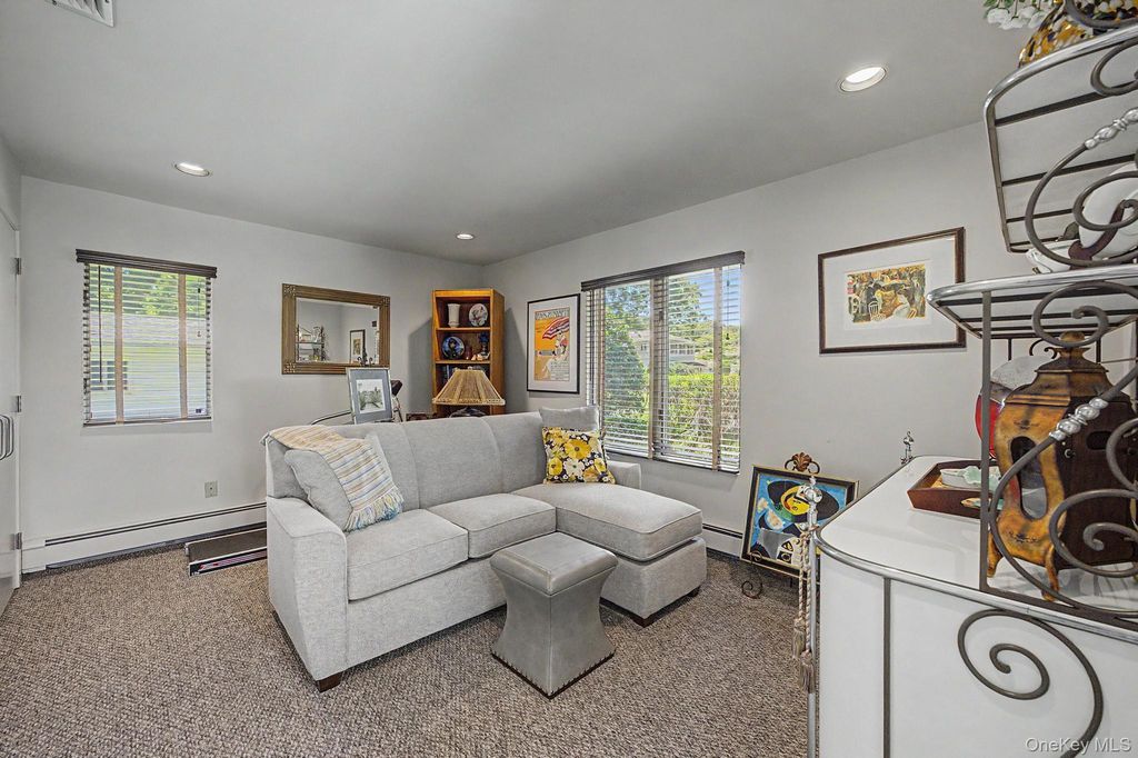 15 Pimlico Drive, Commack, NY 11725 — photo 4