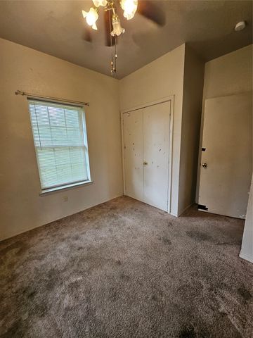114 Silver Fox, Lacy Lakeview, TX 76705