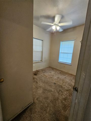 114 Silver Fox, Lacy Lakeview, TX 76705